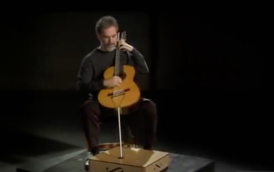 Paul Galbraith - Albeniz' 'Bajo La Palmera'