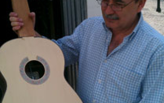 Luthier: Graciliano Perez