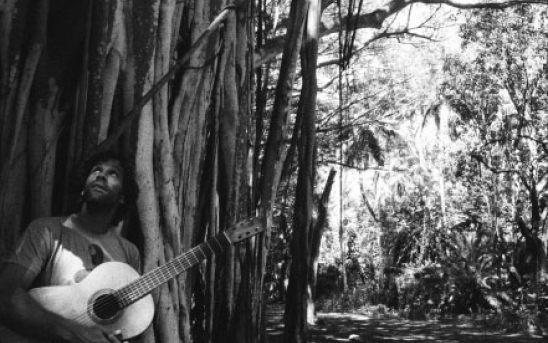 Jack Johnson and his Pepe Romero Jr. Guitar