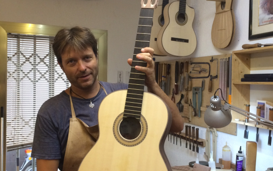 Luthier: Stephen Hill