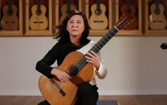 Tina Lo - Rodrigo Zapateado (2007 Pepe Romero)