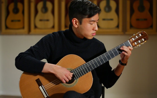 Wesley Park plays Bach and Simple Gifts