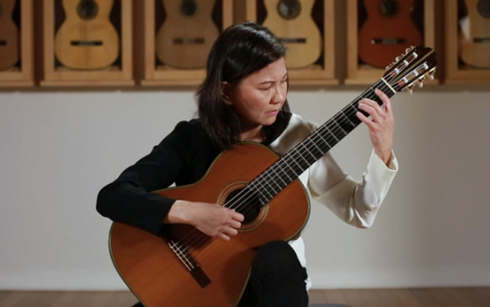 Tina Lo plays 1988 Hermann Hauser III