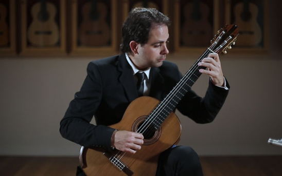 Federico Nunez plays 2003 Smallman (ex Verdery)