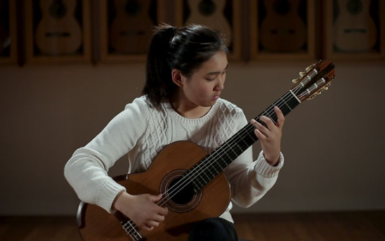 Olivia Chiang - Bach on Two Smallmans