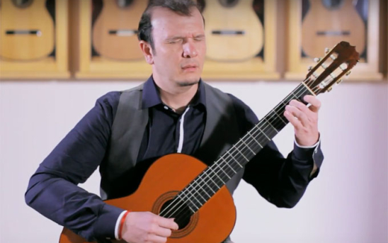 Carlos Santi plays 1971 Fleta