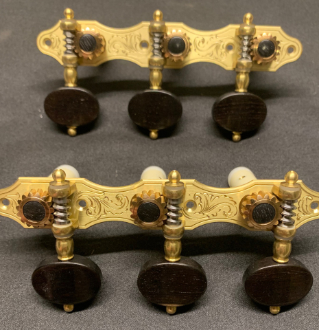 The front of Alessi Tuning Machines - Hauser 13 Brass Plates / Ebony Buttons