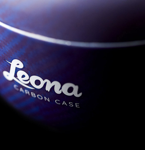 Leona Carbon fiber case logo