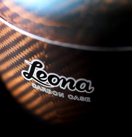 Leona Carbon fiber case logo