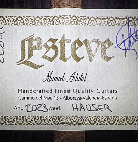 The label of a 2023 Manuel Adalid "Hauser" classical guitar made of spruce and Indian rosewood