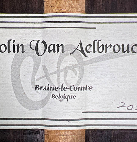 The label of a 2023 Colin van Aelbrouck classical guitar made of spruce and Indian rosewood
