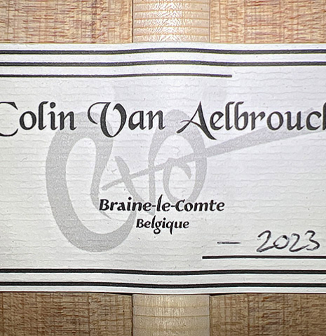The label of a 2023 Colin van Aelbrouck flamenco guitar made of spruce and cypress