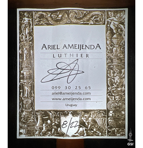 The label of a 2022 Ariel Ameijenda &quot;Confessional&quot; made of alerce and Uruguayan blackwood