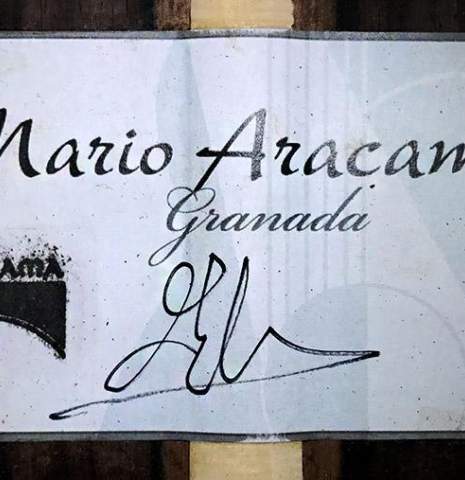 The label of a 2019 Mario Aracama classical guitar made of spruce and exotic Kamagong