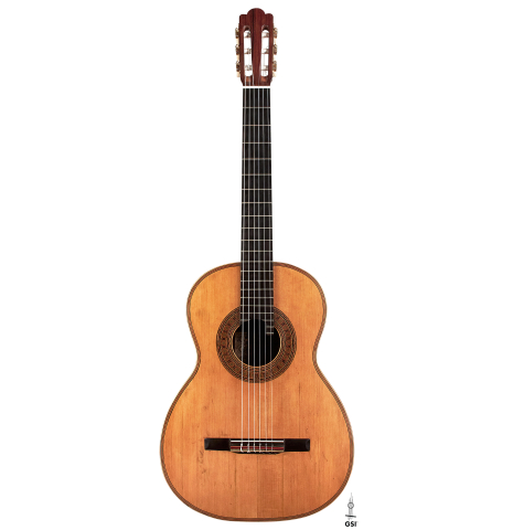 The front of a 1903 Vicente Arias classical guitar made with spruce and CSA rosewood on a white background