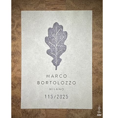 The label of a 2025 Marco Bortolozzo classical guitar made of spruce and pomellè mahogany