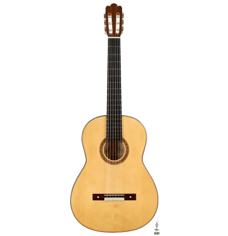 The front of a 2016 Jesús Bellido "Homenaje a Torres" classical guitar made of spruce and maple