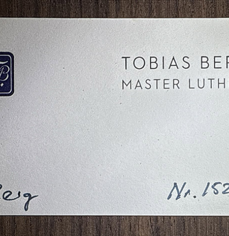 The label of a 2025 Tobias Berg classical guitar made of cedar and Indian rosewood