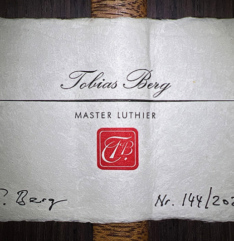 The label of a 2024 Tobias Berg classical guitar made of spruce and Indian rosewood