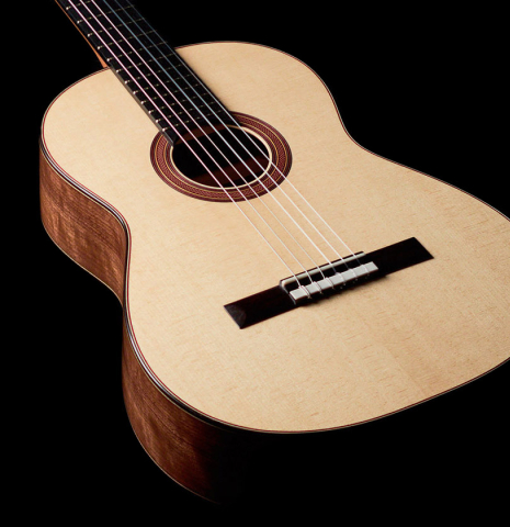 2022 Tobias Berg classical guitar made with spruce soundboard and walnut back and sides
