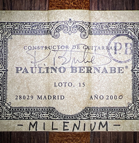 The label of a 2000 Paulino Bernabe &quot;Millenium&quot; classical guitar made of spruce and CSA rosewood