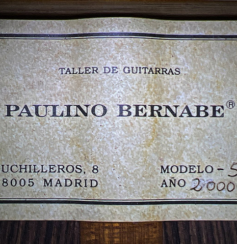 The label of a 2000 Paulino Bernabe "50" classical guitar made of spruce and CSA rosewood