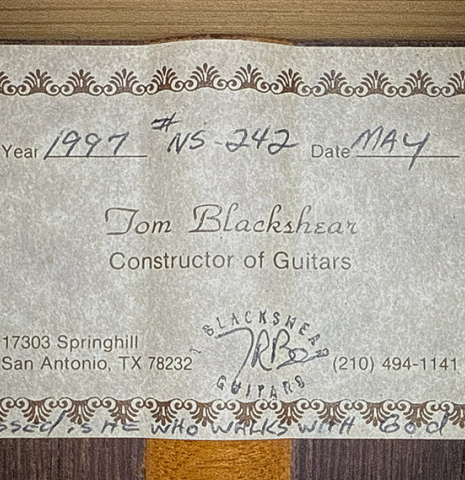 The label of a 1997 Tom Blackshear "1976 Rodriguez" classical guitar made of spruce and CSA rosewood