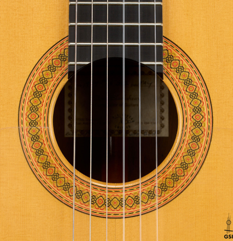 The rosette of a 1997 Tom Blackshear "1976 Rodriguez" classical guitar made of spruce and CSA rosewood