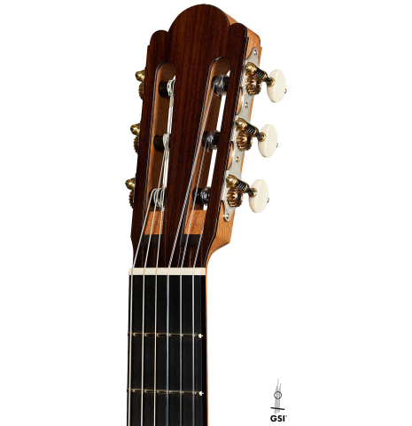 The headstock of a 2025 Edmund Blöchinger "Llobet" classical guitar made of spruce and CSA rosewood