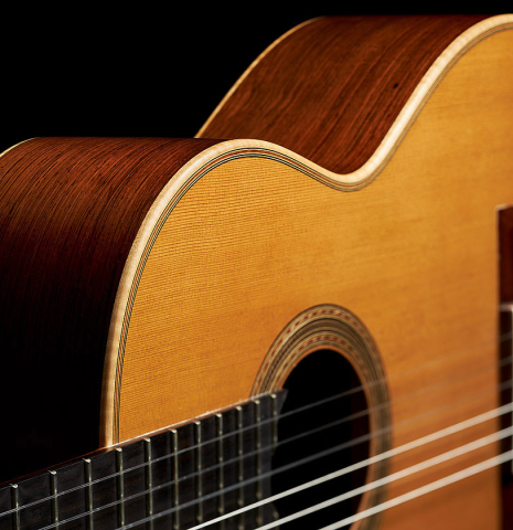 The soundboard and side of a 2008 Edmund Blochinger "Llobet" classical guitar made of cedar and CSA rosewood