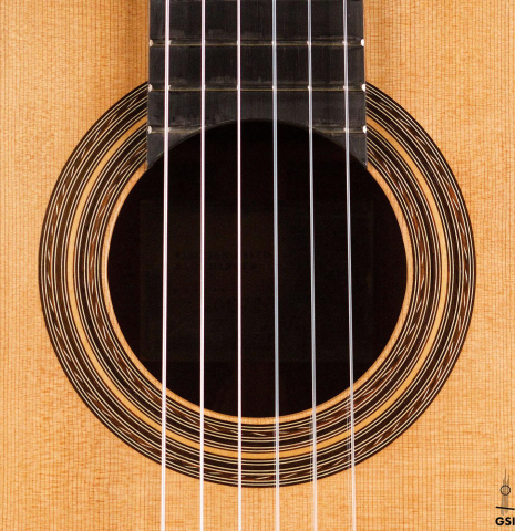 The rosette of a 2019 Florian Blöchinger classical guitar made of cedar and CSA rosewood