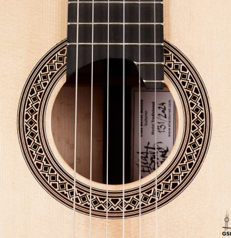The rosette of a 2024 Elias Bonet classical guitar made of spruce and maple