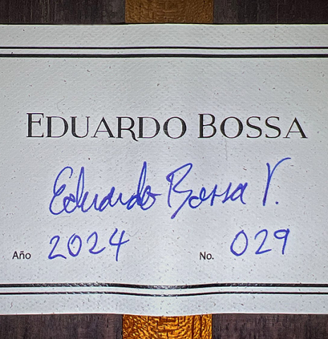 The label of a 2024 Eduardo Bossa classical guitar made of spruce and Indian rosewood