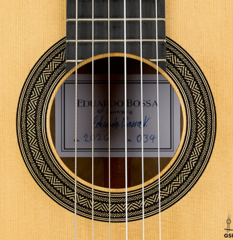 The rosette of a 2026 Eduardo Bossa classical guitar made of spruce and comino crespo