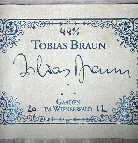 The label of the 2012 Tobias Braun classical guitar made with bearclaw German spruce and satinwood.