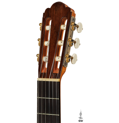 The headstock of a 2021 Kenneth Brogger "1864 Torres" classical guitar made of spruce and CSA rosewood