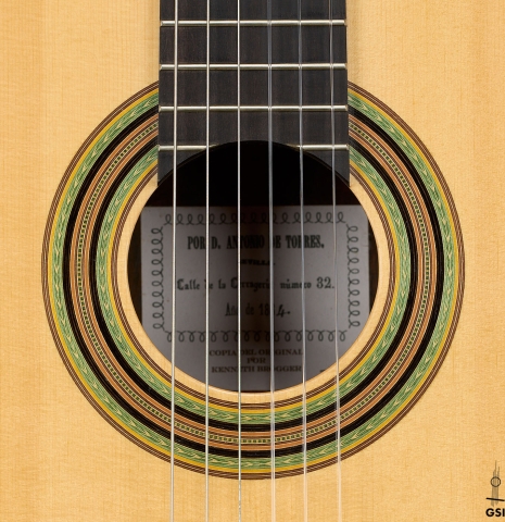The rosette of a 2009 Kenneth Brogger "1864 Torres" classical guitar made of spruce and CSA rosewood