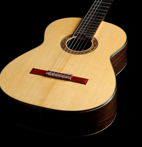 The soundboard and sides of a 2019 Michael Cadiz classical guitar made of spruce and ziricote