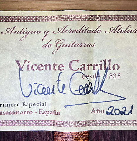 The label of a 2021 Vicente Carrillo "Primera Especial" made with cedar and African rosewood