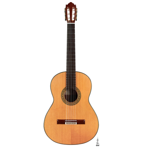 The front of a 2023 Vicente Carrillo "Primera Especial" made with cedar and African rosewood