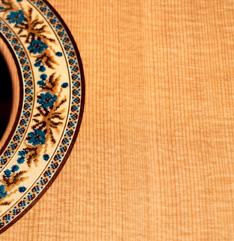 The double top soundboard and rosette 2021 Vicente Carrillo "Maestro Double Top" classical guitar made with cedar and African rosewood