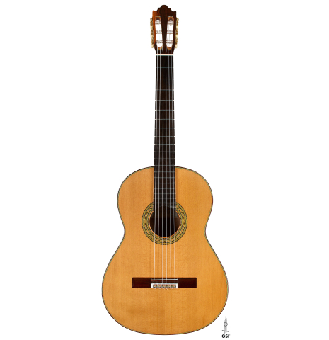 The front of a 2025 Vicente Carrillo "Primera Especial" classical guitar made of cedar and Malaysian blackwood