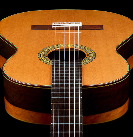 The fingerboard, sides and soundboard of a 2025 Vicente Carrillo "Primera Especial" classical guitar made of cedar and Malaysian blackwood