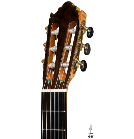 The headstock of a 2025 Vicente Carrillo "Primera Especial" classical guitar made of spruce and Malaysian blackwood