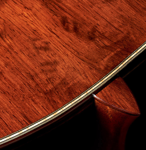The back and heel of a 2023 Gerardo Centonze classical guitar made of cedar and African rosewood