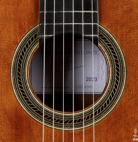 The rosette of a 2023 Gerardo Centonze classical guitar made of cedar and African rosewood