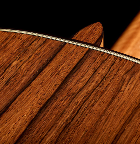 The heel, back binding and purfling of a 2025 Gerardo Centonze classical guitar made of cedar and African rosewood