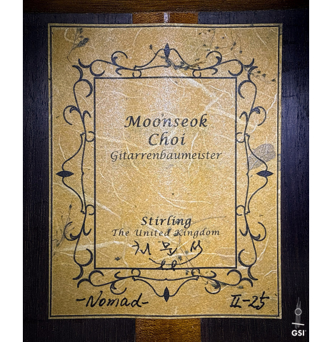 The label of a 2025 Moonseok Choi classical guitar made of spruce and Indian rosewood