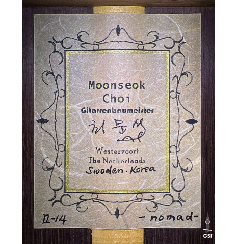 The label of a 2024 Moonseok Choi "Nomad" classical guitar made of spruce and African rosewood