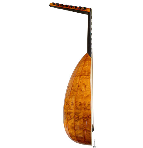 The side of a 1994 Brian Cohen "8-Course Renaissance Lute" made of spruce and maple
